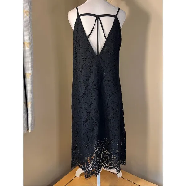 NWT! Chaser Black Floral Lace Scallop Hem Strappy Slip Dress Medium - Image 9