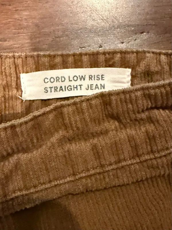 Cotton On brown corduroy low rise straight leg jeans in a US 4 #lowrise #corduroy - Image 3