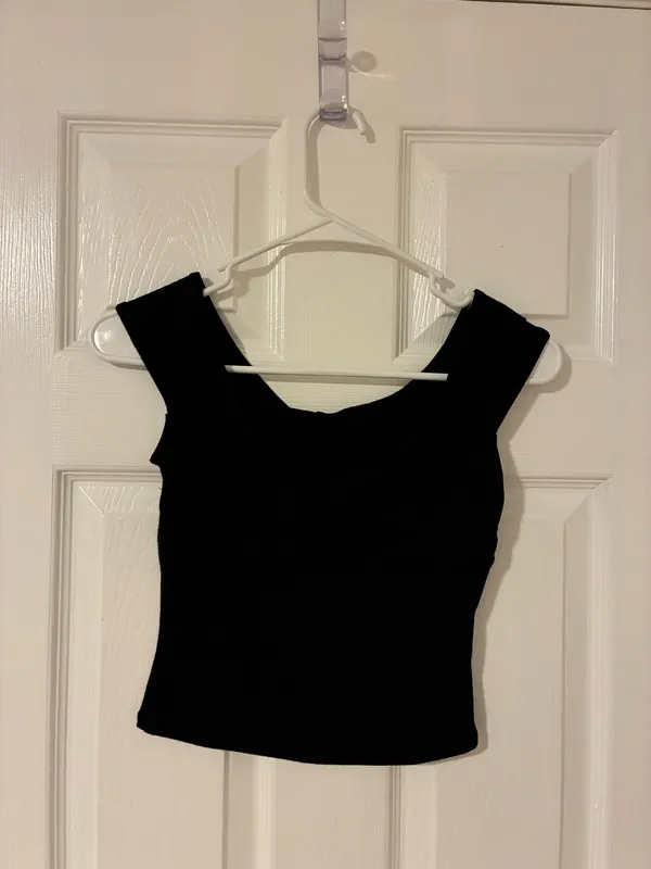 Off The Shoulder Black Crop Top Size XS - Image 2