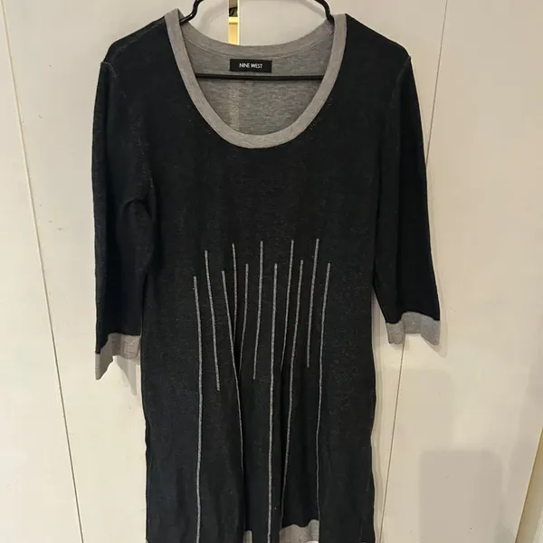 Nine West Black and Gray Tunic Top - Image 4