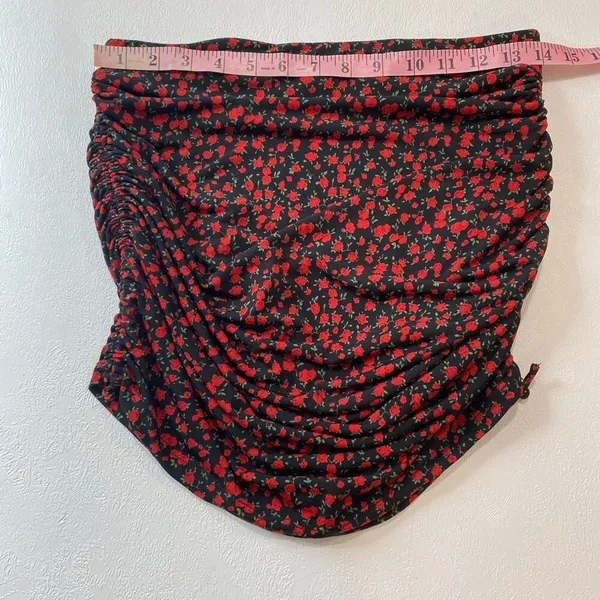 Windsor Ruched Floral Mini Skirt Black Red Rose Print Size Large - Image 6