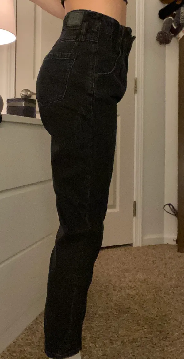 American Eagle black mom jeans - Image 3