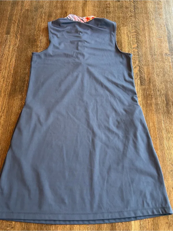 Tommy Bahama Golf Navy Dress Active wear - Size Small - Image 4