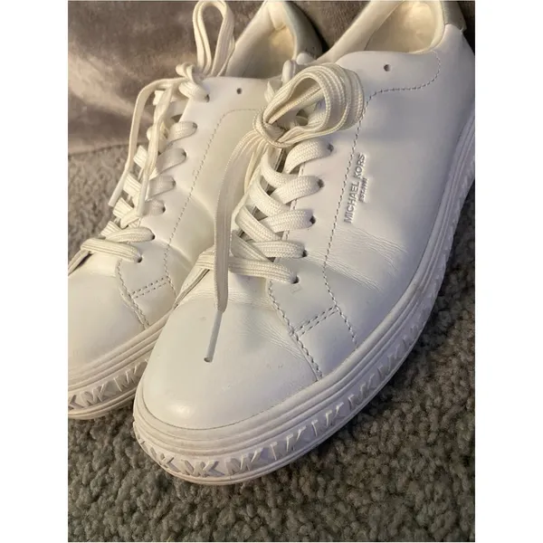 Michael Kors White Leather Low-Top Lace-Up Sneakers - Image 4