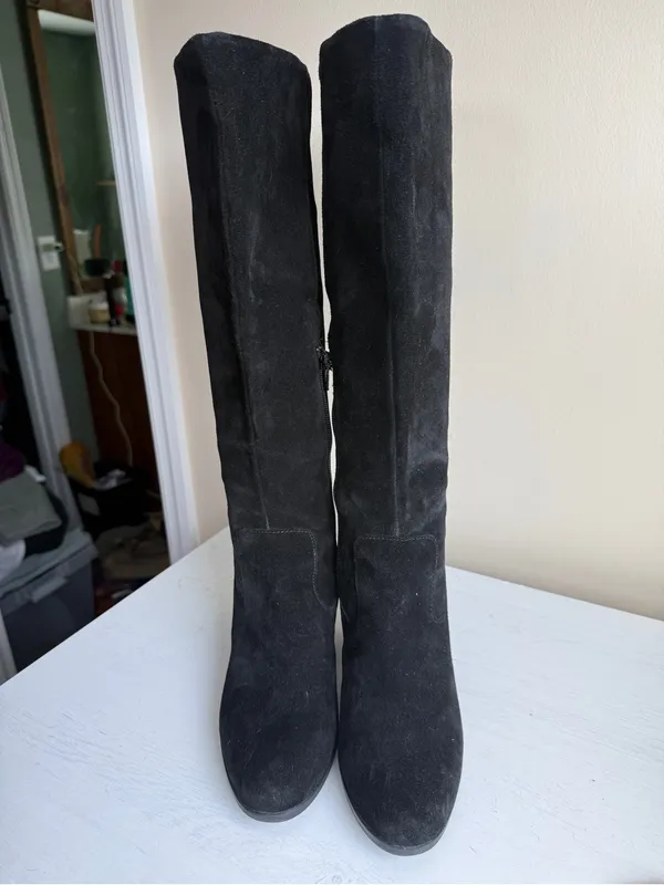 Born Elbe Black Suede Heeled Tall Boots Size 9 - Image 3