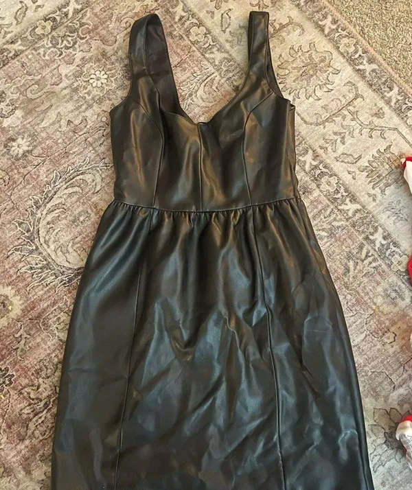 XS faux leather black dresss - Image 2