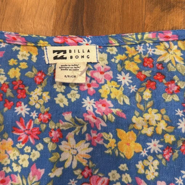 Floral billabong crop‎ top women’s size small NWT - Image 5