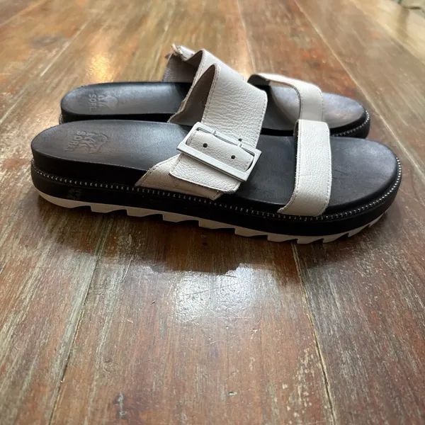 Sorel White Two Strap Leather Sandals with Black Sole Studded Detailing Women 10 - Image 3