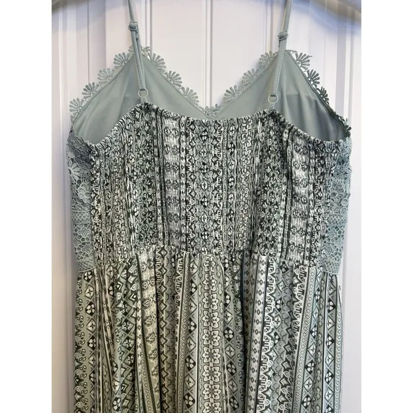 No Boundaries Juniors L (11-13) Green Geometric Lace V-Neck Strappy Maxi Dress - Image 6