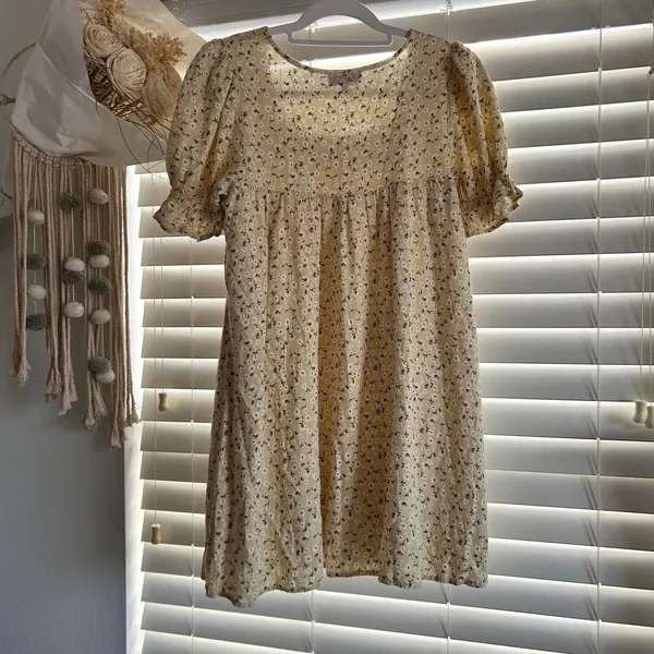 Majorelle Cream Ditsy Floral Smocked Mini babydoll Dress Small Cottagecore - Image 2