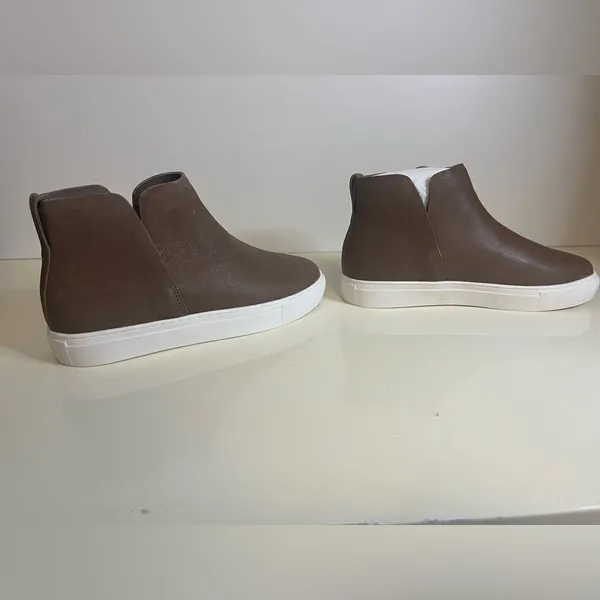 New without box Birdies Falcon Leather Bootie sz 8.5 - Image 6