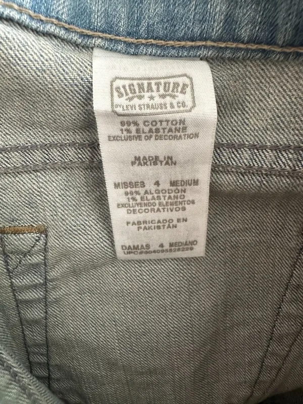 LEVIS Signature Light Wash Low Rise Bootcut Jeans Size 4 - Image 8
