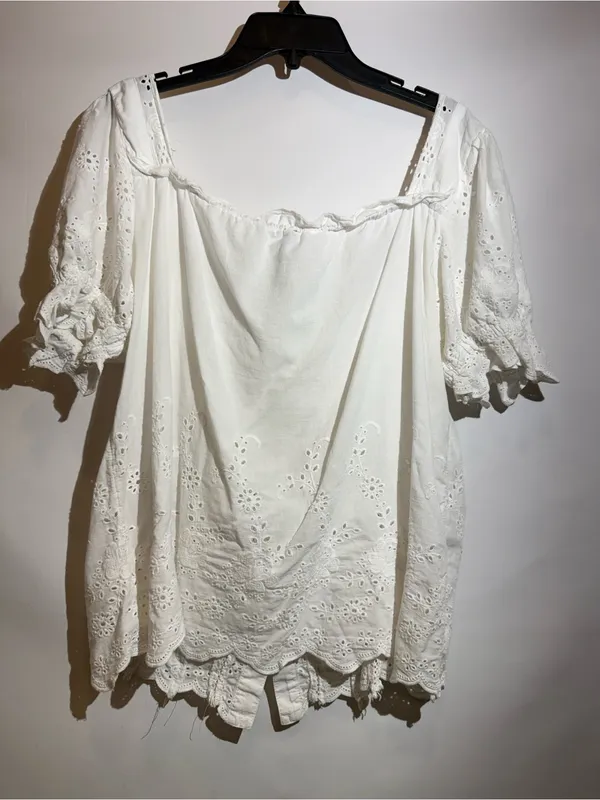 Anthropologie White Cotton Eyelet Puff Sleeve Button Front Blouse Size M - Image 4