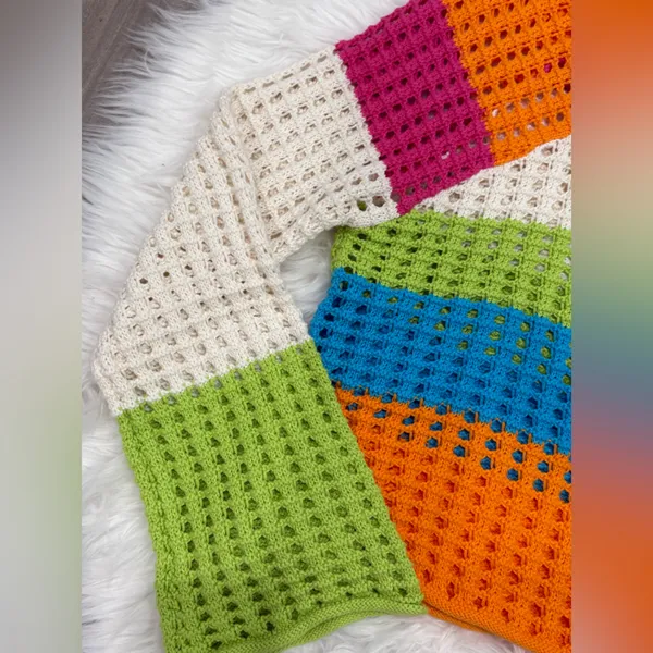 🆕 Wild Fable Pink and Orange Crochet Sweater Size M - Image 4