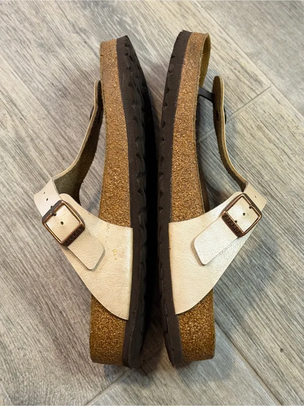 Birkenstock Women's Gizeh Light Gold Cork Sandals Size 40 US 9.5 Casual Summer - Image 5