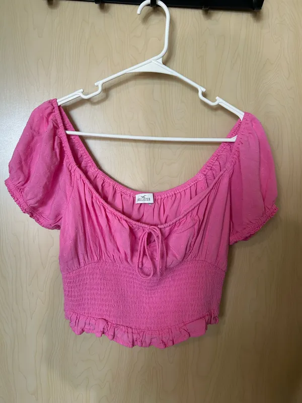 Hollister Crop Top - Image 2