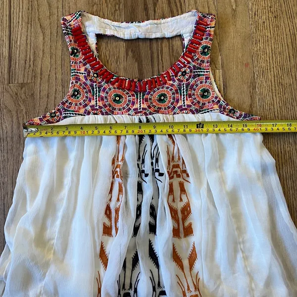 Akemi + Kin Anthropologie Embroidered Beaded Babydoll Tank Top White Small - Image 4