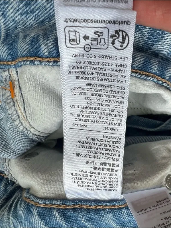 Levi’s Superlow Loose Fit Wide Leg 100% Cotton Light Wash Jeans Size 30 - Image 14
