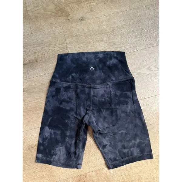 EUC Womens Lululemon Align HR Short 8" Size 4‎ Diamond Dye Pitch Graphite Grey - Image 2