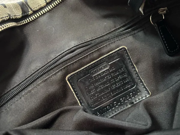 Coach Bag Shoulder Black Signature Canvas - Image 4