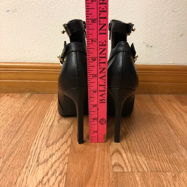 Guess leather women's high heel ankle boots - Image 4