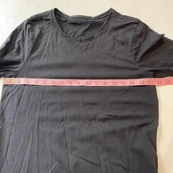 Athleta Black Long Sleeve Performance Top Estimated Size M Athletic Shirt - Image 4