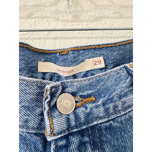 Levi's '94 Baggy Jeans 29 Light Wash Distressed Ripped Knee 100% Cotton - Image 4