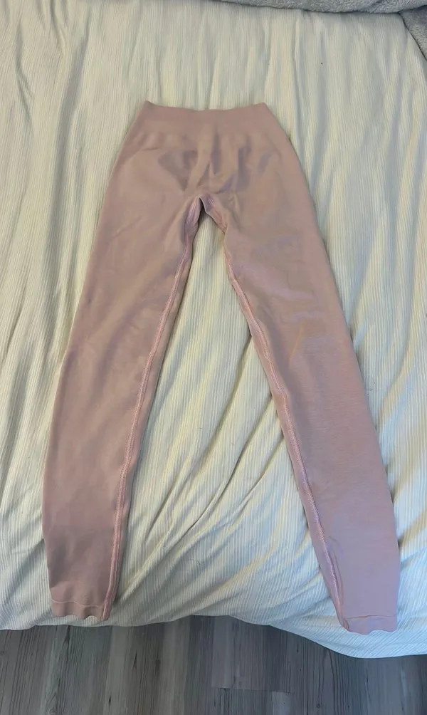 Alphalete Leggings - Image 4
