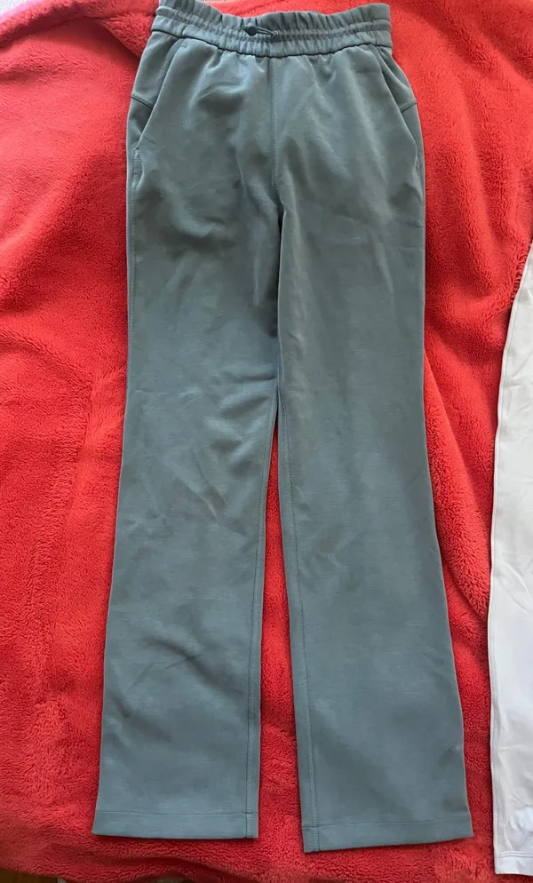 Lululemon softstreme pants - Image 3