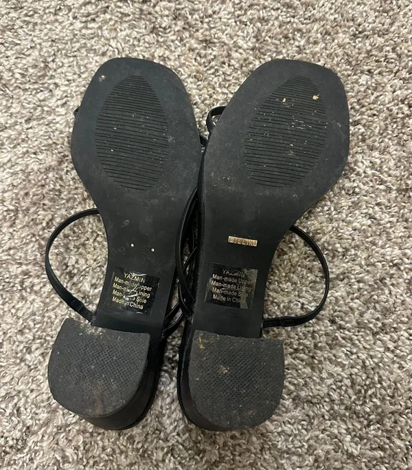 Gianni Bini Black Kitten Heel - Image 3
