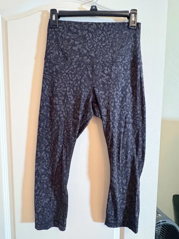 Lululemon Align Super High-Rise Crop 21" Wild Thing Camo Deep Coal Multi - Image 2