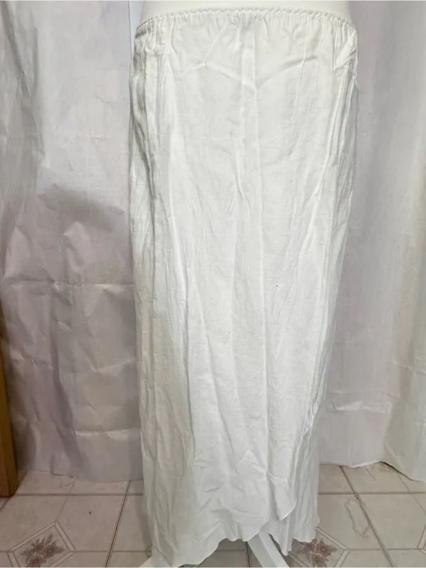 White Maxi Dress with Decorative Dark Knot Straps - Image 8