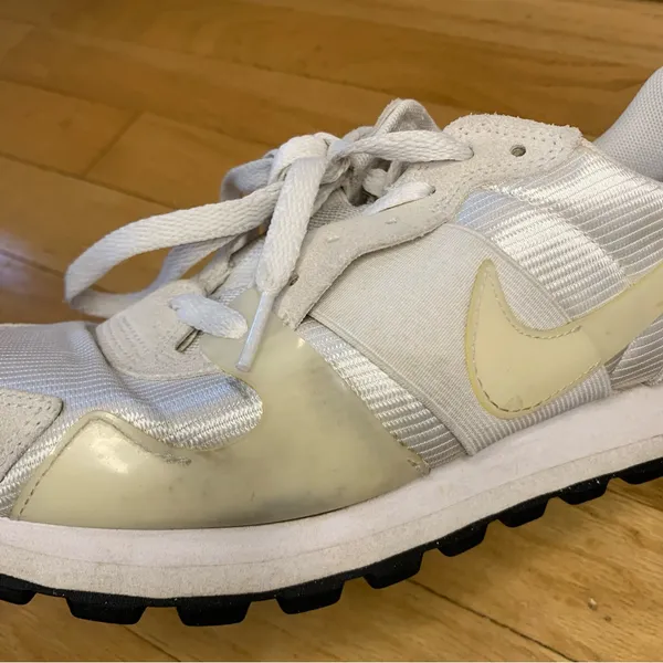 Nike Women's V-Love O.X. Cream & White Sneakers - Size 8 - Image 9