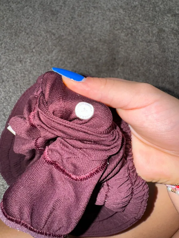 Lululemon Hotty Hot 2.5" - Image 4