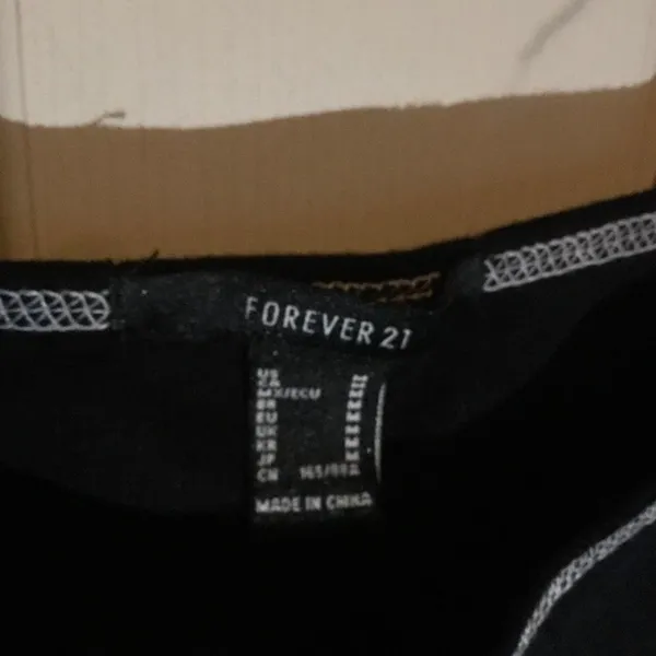 Forever 21 crop top - Image 2