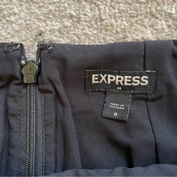 Express Simple Black Mini Skirt Size 0 - Image 4
