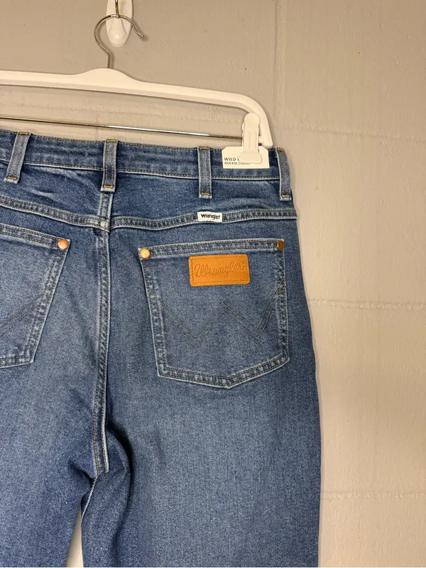 NWT Wrangler Wild West 603 High Rise Straight Jeans Women’s Size 28 Dark Wash - Image 7