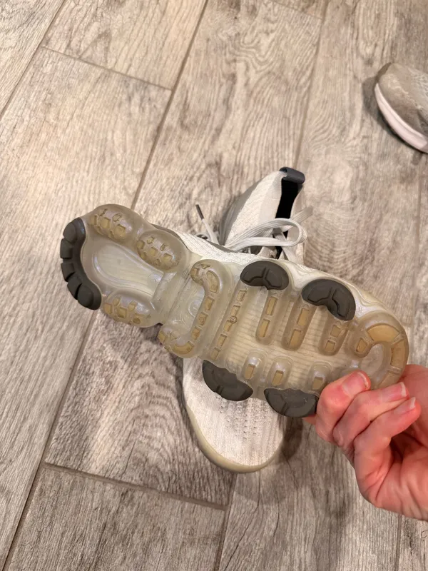 Nike size 8 - Image 2