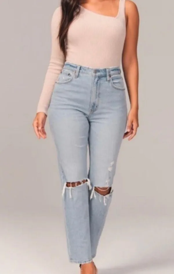 Abercrombie & Fitch Curve Love Ultra High Rise Ankle Straight Jeans - Image 2