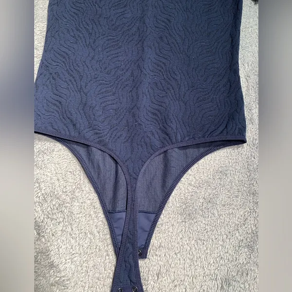 Babaton Navy Blue Textured Bodysuit medium - Image 11