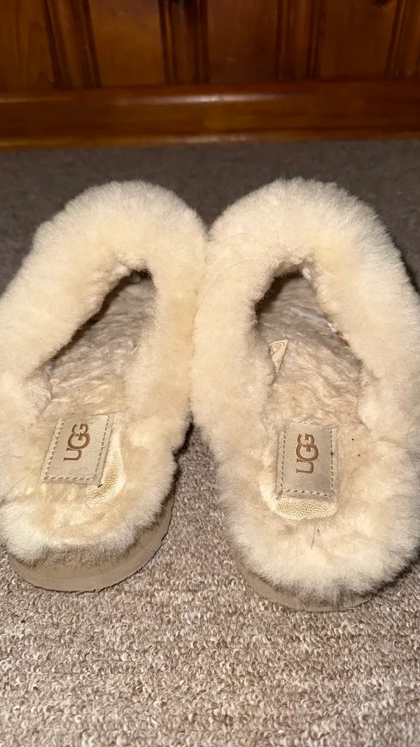UGG Slippers Platform - Image 4