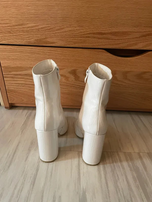 Pretty Little Thing White Ankle Heeled Boots - Image 3