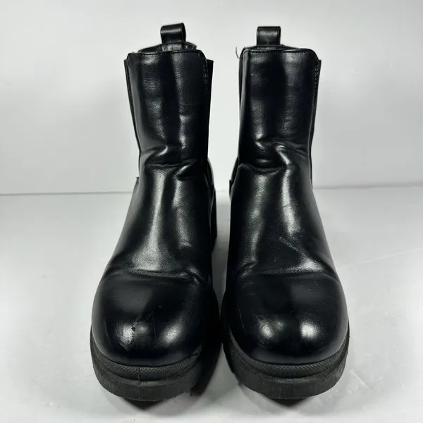 Forever Women’s Black Chelsea Lug Sole Platform Ankle Boots - Size 8 - Image 3