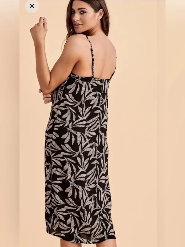 Rip Curl Black and whiteTropical Print Dress - Image 2
