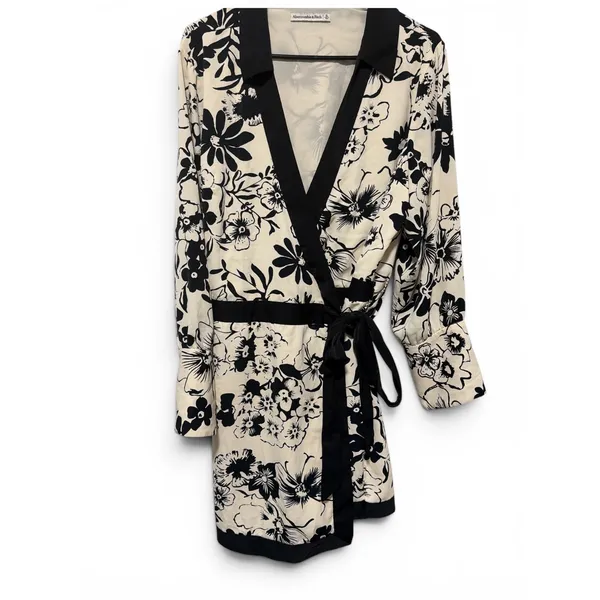 Abercrombie & Fitch Womens Black Cream Floral Wrap Mini Dress Long‎ Sleeve - Image 3