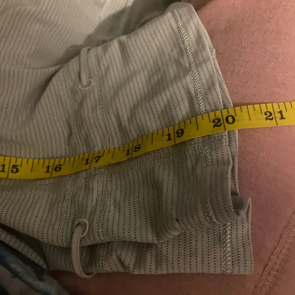 Lululemon hustle & bustle tank top clinch waist size 4 - Image 5