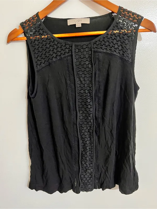 Loft Women Medium Black Bohemian Goth Crochet Lace Yoke Sleeveless Top - Image 2