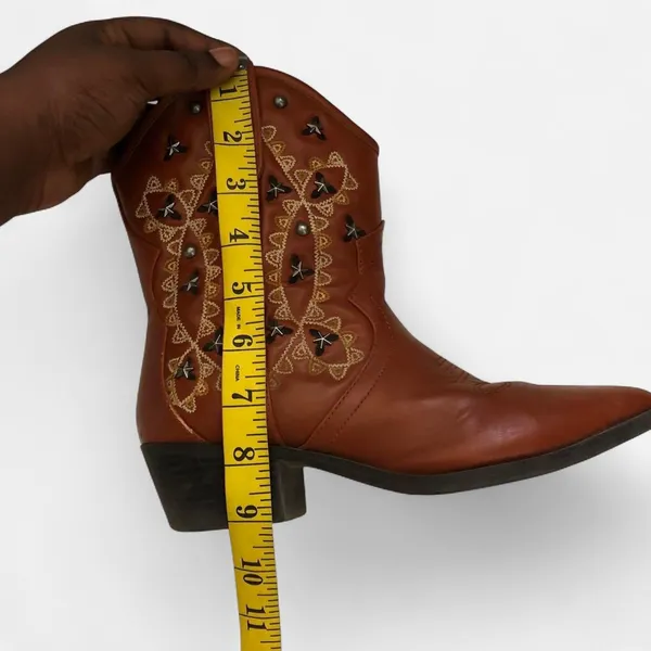 Brown western cowboy cowgirl ankle Chelsea pointy toe boots faux leather western concert festival indie boho country chic grunge vibe silver tone stud Size US 6 - Image 5