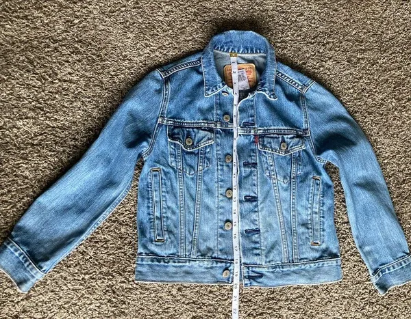 Levi's Blue Jean Jacket Medium Indigo Classic - Image 4