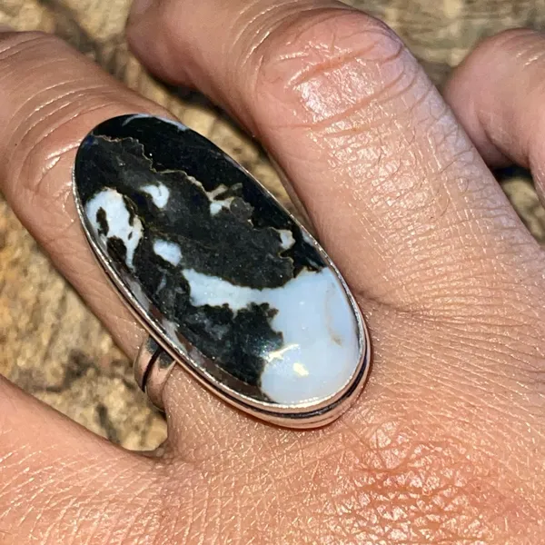 White Buffalo Turquoise Ring Size 11 - Image 6